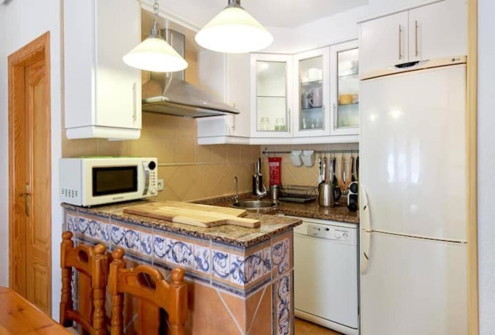 Villa Magerit, Entire Home 5 Minutes Easy Walk To Sandy Beach La Mata  Exterior photo